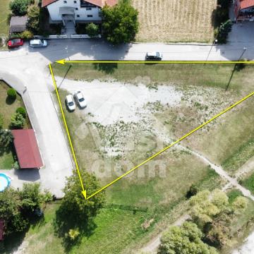 SAMOBOR, ZEMLJIŠTE 966 m2, ZA INVESTITORE