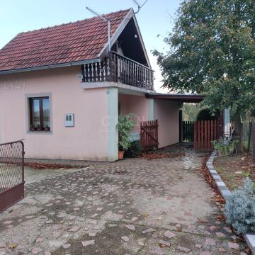 Samostojeća kuća Pustike, Velika Gorica, 69 m2+551 m2 okućnice