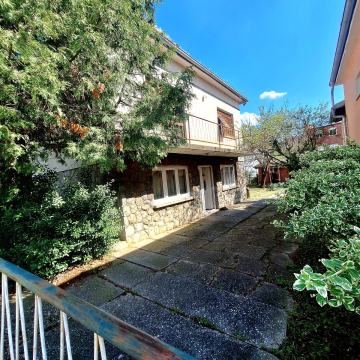 Samostojeća obiteljska kuća!