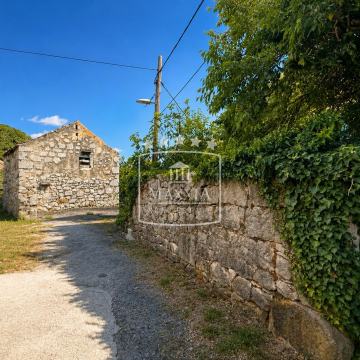 Seline - kamena kuća starina 39m2+19m2 zemljišta! 52000€