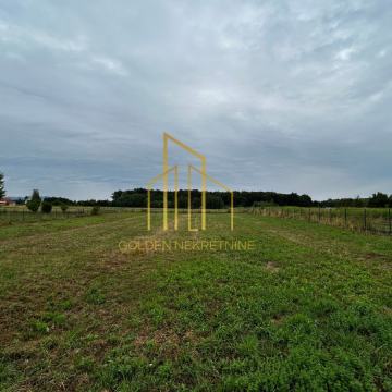 SESVETE - KOBILJAK - GRAĐEVINSKO ZEMLJIŠTE - 1.706 m2