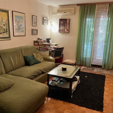 SIGEČICA, ODLIČNA LOKACIJA, BLIZINA SVIH SADRŽAJA!!!