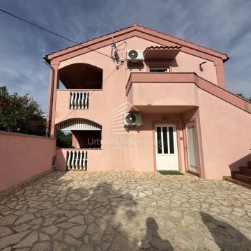 Silba, kuća blizu mora, 107 m2