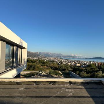 Spektakularan Pogled na Split - Luksuzna Vila s Bazenom