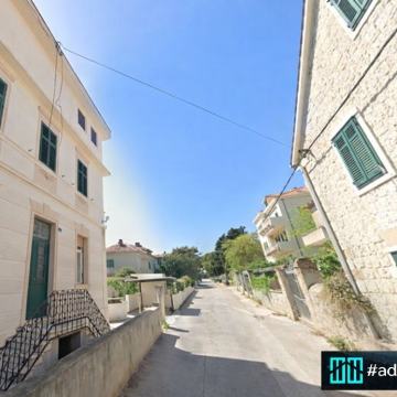Split, MARJAN – RIJETKOST NA TRŽIŠTU (parking) čitaj opis-VIDEO