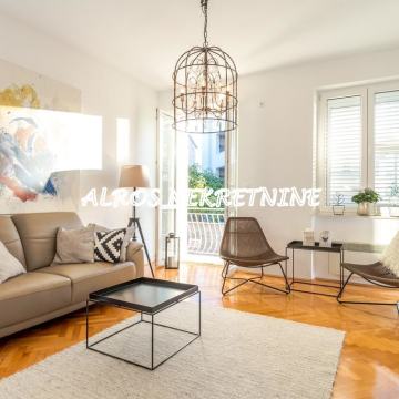 SPLIT//PREKRASAN I KOMFORAN STAN U CENTRU GRADA 1500EUR