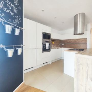 STAN 122 m2 U MODERNOJ NOVOGRADNJI ,3 SPAVAĆE, LIFT, GARAŽA, VIDIKOVAC