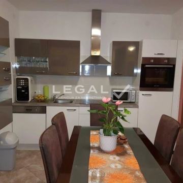 Stan, 2-Sobni, terasa, parkirno mjesto, 450,00 eur, Primorsko-goranska