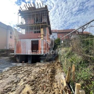 Stan Roh-bau 60 m2 + garaža + vrt, Lašćina