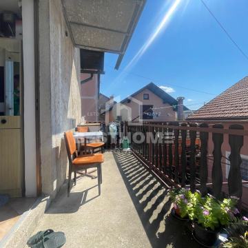 Stan 60m2+terase+tavan+dvorište, Žitnjak