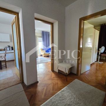 STAN NA ATRAKTIVNOJ LOKACIJI