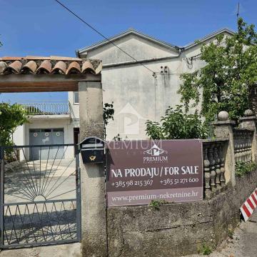 STAN SA GARAŽOM I OKUĆNICOM, MIRNA LOKACIJA