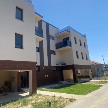 Osijek, 3-sobni namješten stan u novogradnji, Našičko naselje