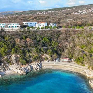 Stan: Rožići, 148.00 m2, novogradnja,30m od plaže!!!!!!!