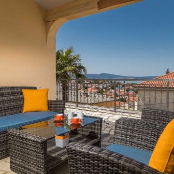 SELCE, PREKRASAN 4-,SOBAN STAN 125.00 m2