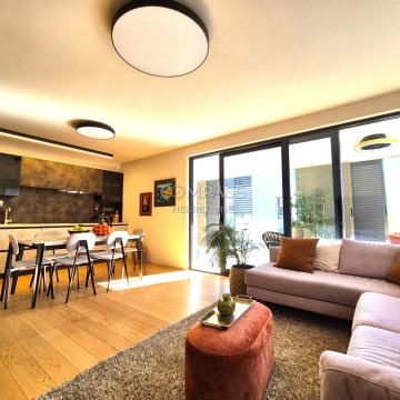 Dvosoban, namješten stan, Žnjan, Split, 77.00 m2, novogradnja