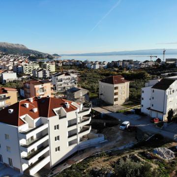 Stan: Split-Stobreč, 94,02m2+garažno parkirno mjesto, novogradnja