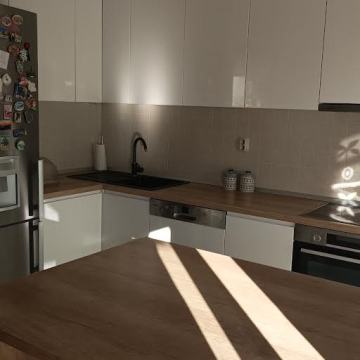 Stan: Split, Žnjan, 62.5 m2, 2.kat, parking u garaži