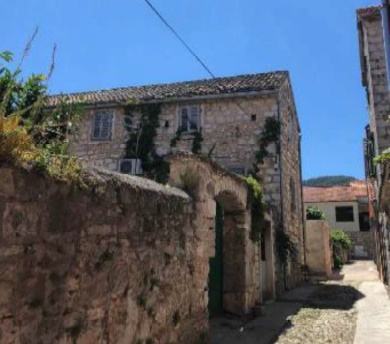 STAN HVAR STARI GRAD, 2. KAT, 48,50 M2 - PRODAJA