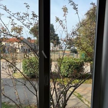 Stan u visokom prizemlju na odličnoj lokaciji, Umag