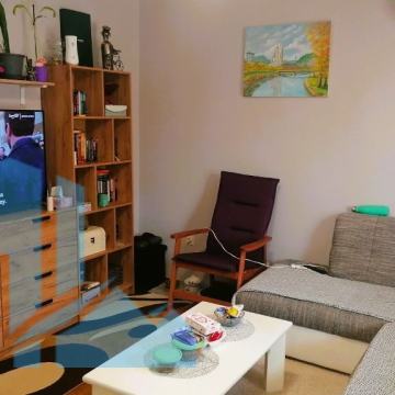 Stan u Vodicama, 450m od plaže, s terasom i parkingom