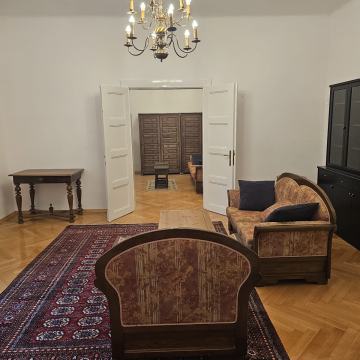 Zagreb/Donji grad, stan od  148 m2, stambeni ili poslovni, RENOVIRAN!