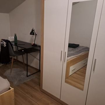 Stan: Zagreb (Jarun), 63.00 m2 3S UREĐEN LIFT ZA 260000 EURA