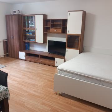 Stan: Zagreb (Kanal),Uređeni jednosobni stan 28.50 m2