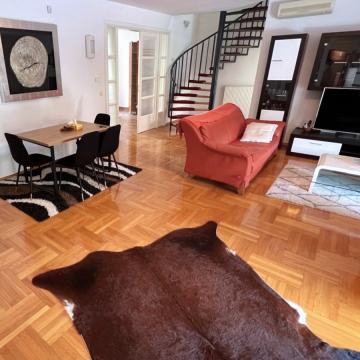 Zagreb (Medveščak), DVOETAŽNI namješten STAN od 180 m2