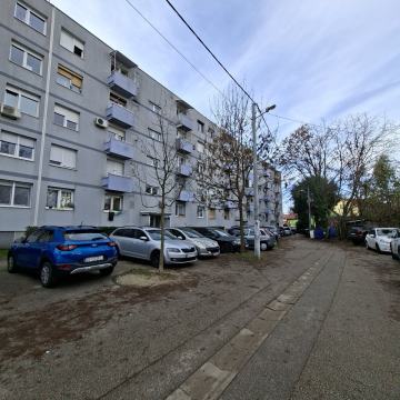 Stan: Zagreb (Trešnjevka), 2-soban 52.00 m2 namješten 3/4kat