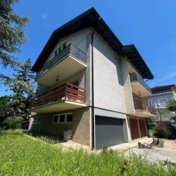 Stan: Zagreb (Tuškanac), 95.00 m2+ 150m2+2vpm