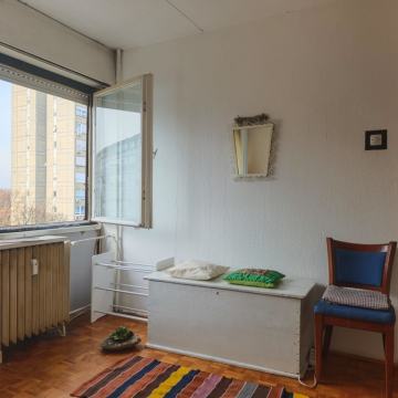 Za ADAPTACIJU 32m2, 1-s, može 2-s, LIFT,  UTRINE