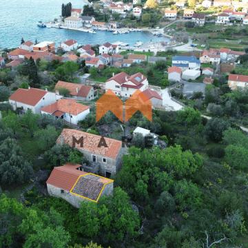 STARA KAMENA KUĆA ZA OBNOVU -ODLIČNA PRILIKA