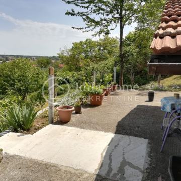 Sveta Nedelja/Vinogradska/vikend kućica sa 1481m2 zemljišta/POVOLJNO!!