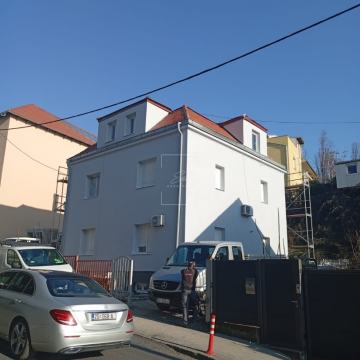 CENTAR, Sv. Duh, 63.5m2, 3S, VPM, podno grijanje, pogled na grad