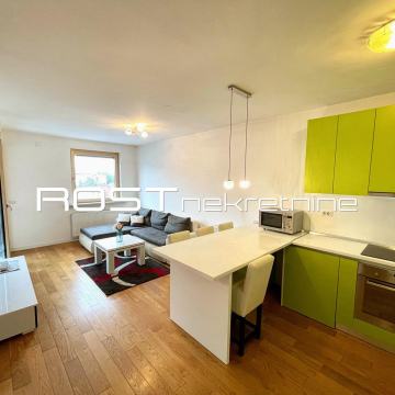 TRNJANSKA CESTA- iza Palače pravde - 45 m2, 2-sobni+ GARAŽA - NOVO