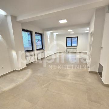 Trnje, zakup,novouređen poslovni prostor pov.60 m2, 1.000€