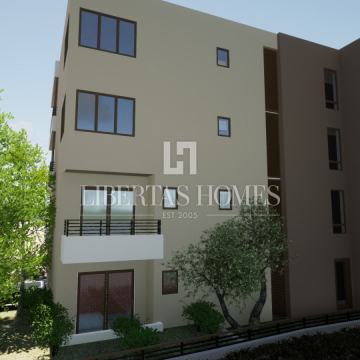 Trosoban apartman u novogradnji s pogledom na more, grad Makarska