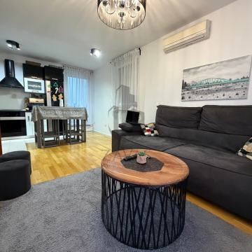 Trosoban stan, Zagreb - Veliko Polje (75 m2) + VPM + spremište