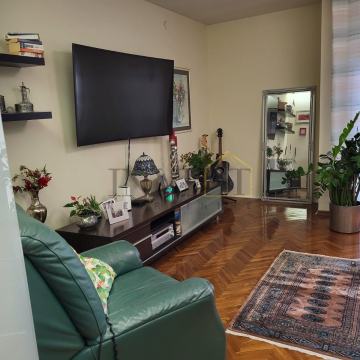 TRSTENIK, JAKO LIJEP PROSTRAN STAN, 111 M2