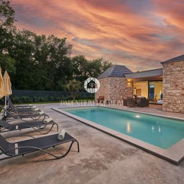 Umag, unikatna kuća s bazenom samo 600m od mora