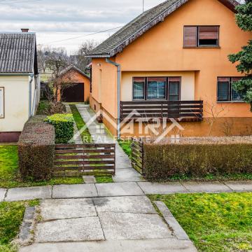 Valpovo, Kuća s podrumom i okućnicom 1266 m²