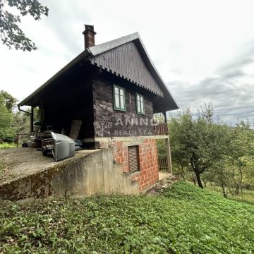 Vikend-odmor u prirodi: kuća sa voćnjakom 3.111 m²