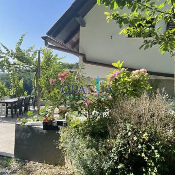 Vikendica u Hrvatskom zagorju - prodaje se