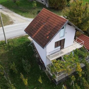 Vikendica / Kuća za odmor, Pregrada (Gornja Plemenšćina), 70.00 m2