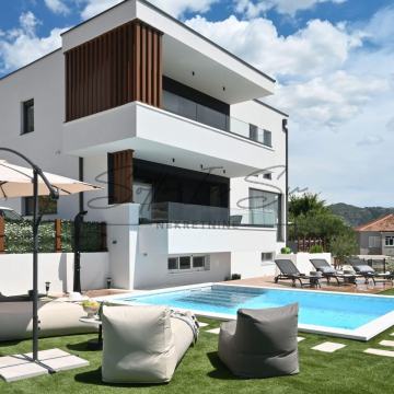 Vila sa panoramskim pogledom - Klis