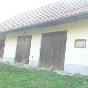 VINAGORA, 45 m2 , struja i voda, + VINOGRAD sa 550 čokota - POGLED !!!