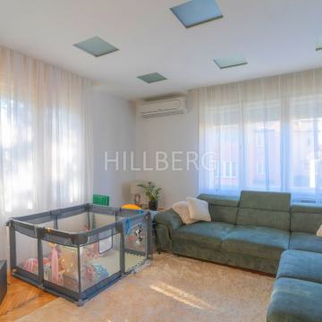 VINKOVIĆEVA: 130 M2, 4 SOBE, 2. KAT, TERASA, GARAŽA