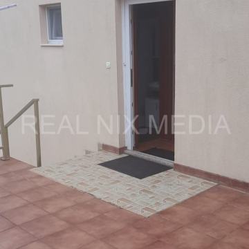 VIR-2-sobni APARTMAN 200 m DO MORA!