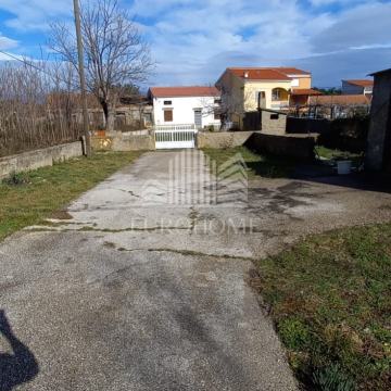 VIR - Kamena kuća 90 m2 + vrt i garaža!